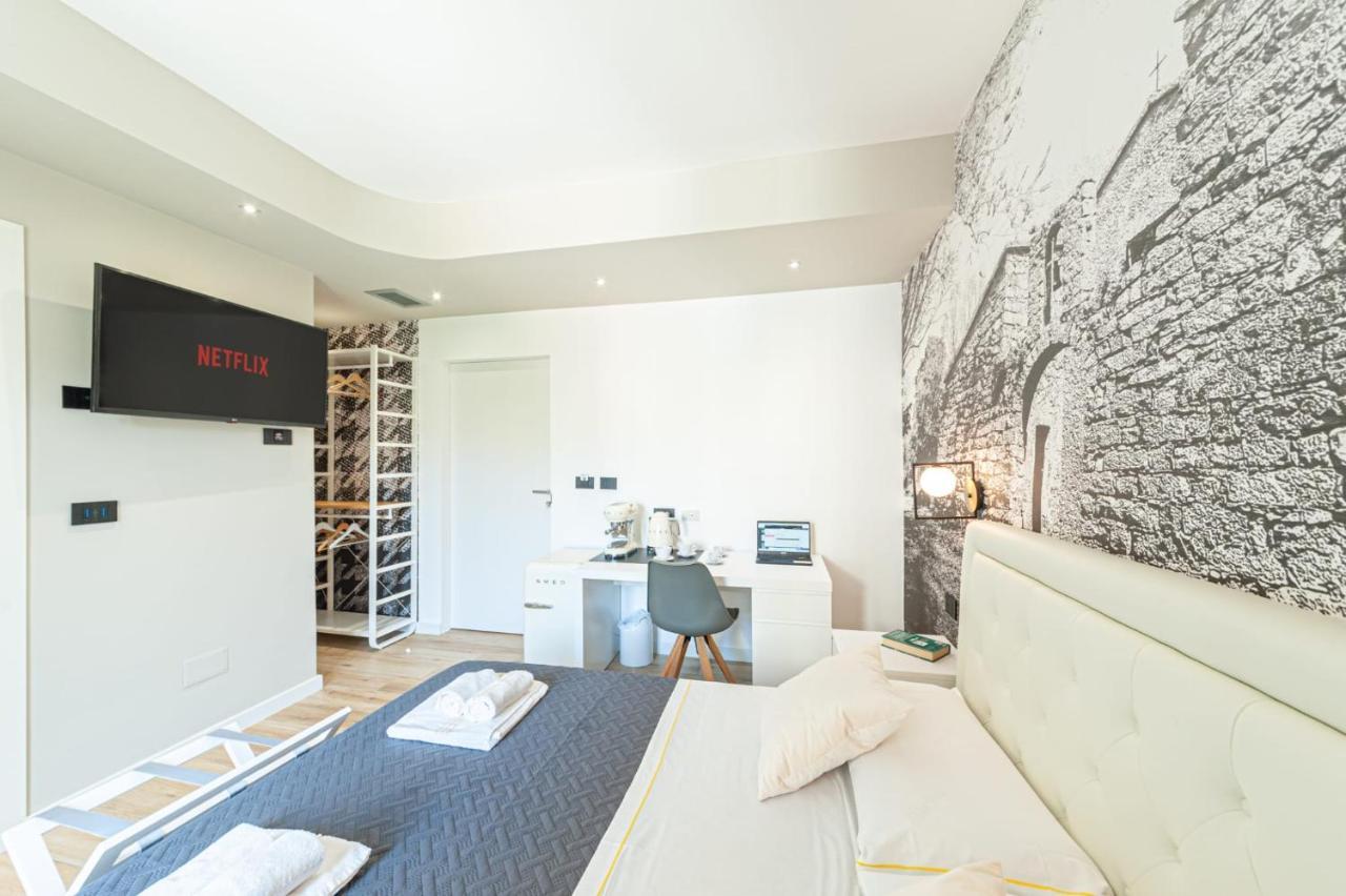 ELEONORE ELEGANT APARTMENT Suite Castelsardo Cagliari Exterior foto