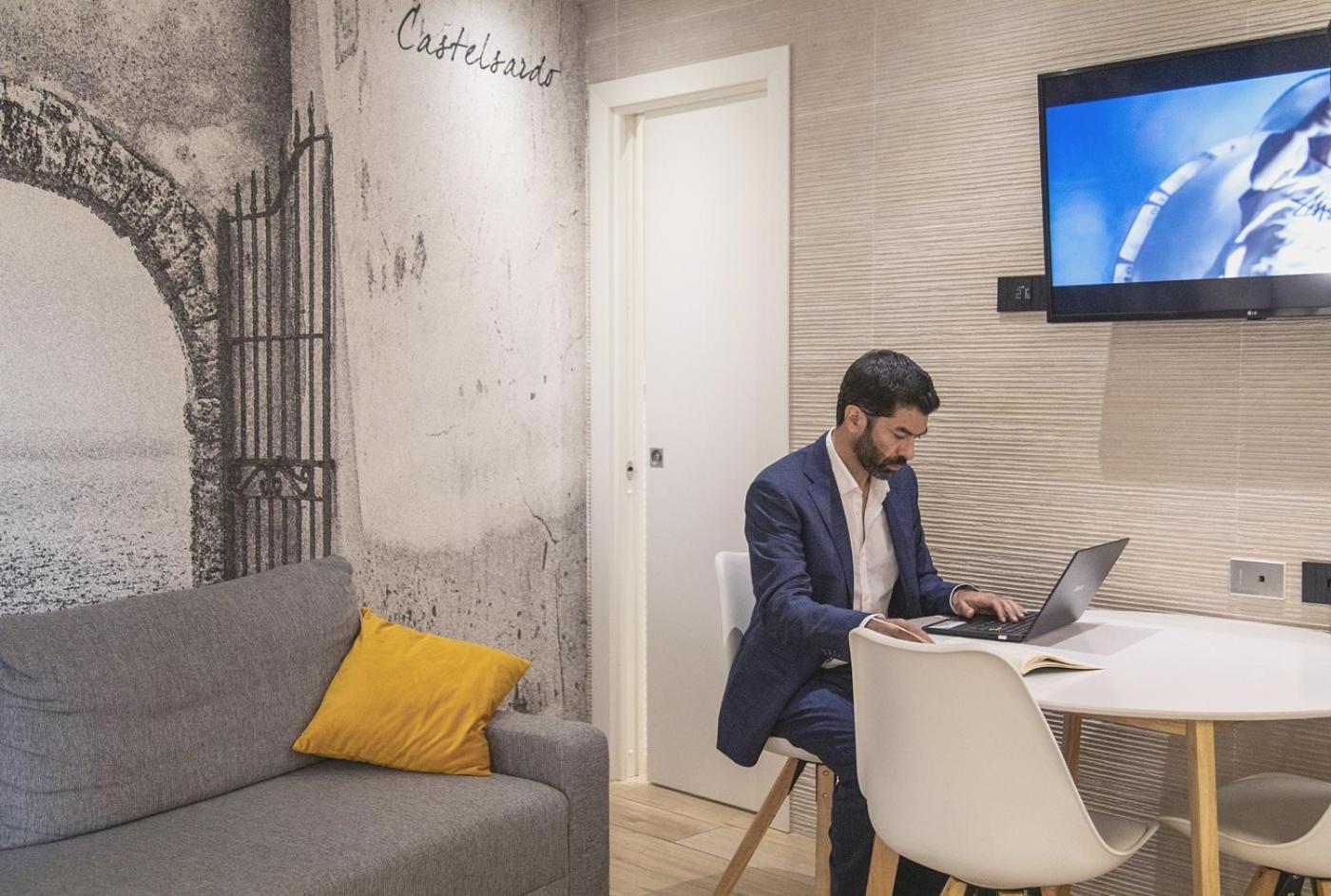 ELEONORE ELEGANT APARTMENT Suite Castelsardo Cagliari Exterior foto